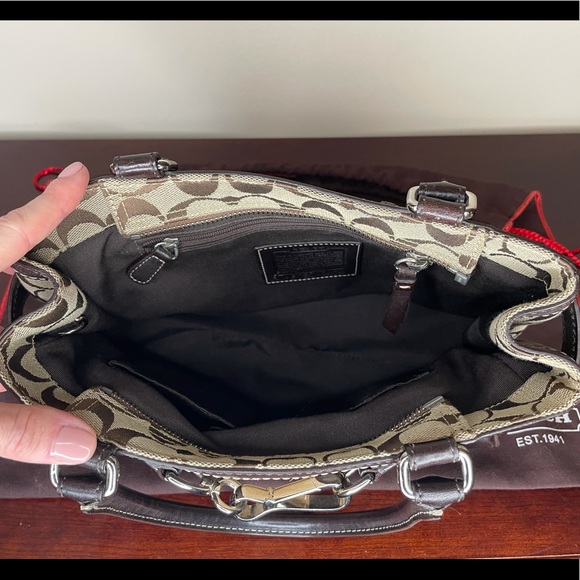 Authentic COACH Signature Demi Khaki Brown ✋🏻👜 - Picture 8 of 11